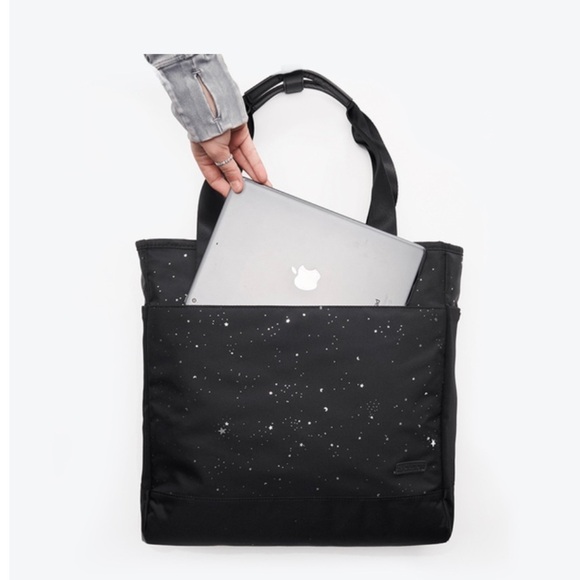 OGIO Women’s Tote Laptop & Travel Ready Red Black - Picture 9 of 11